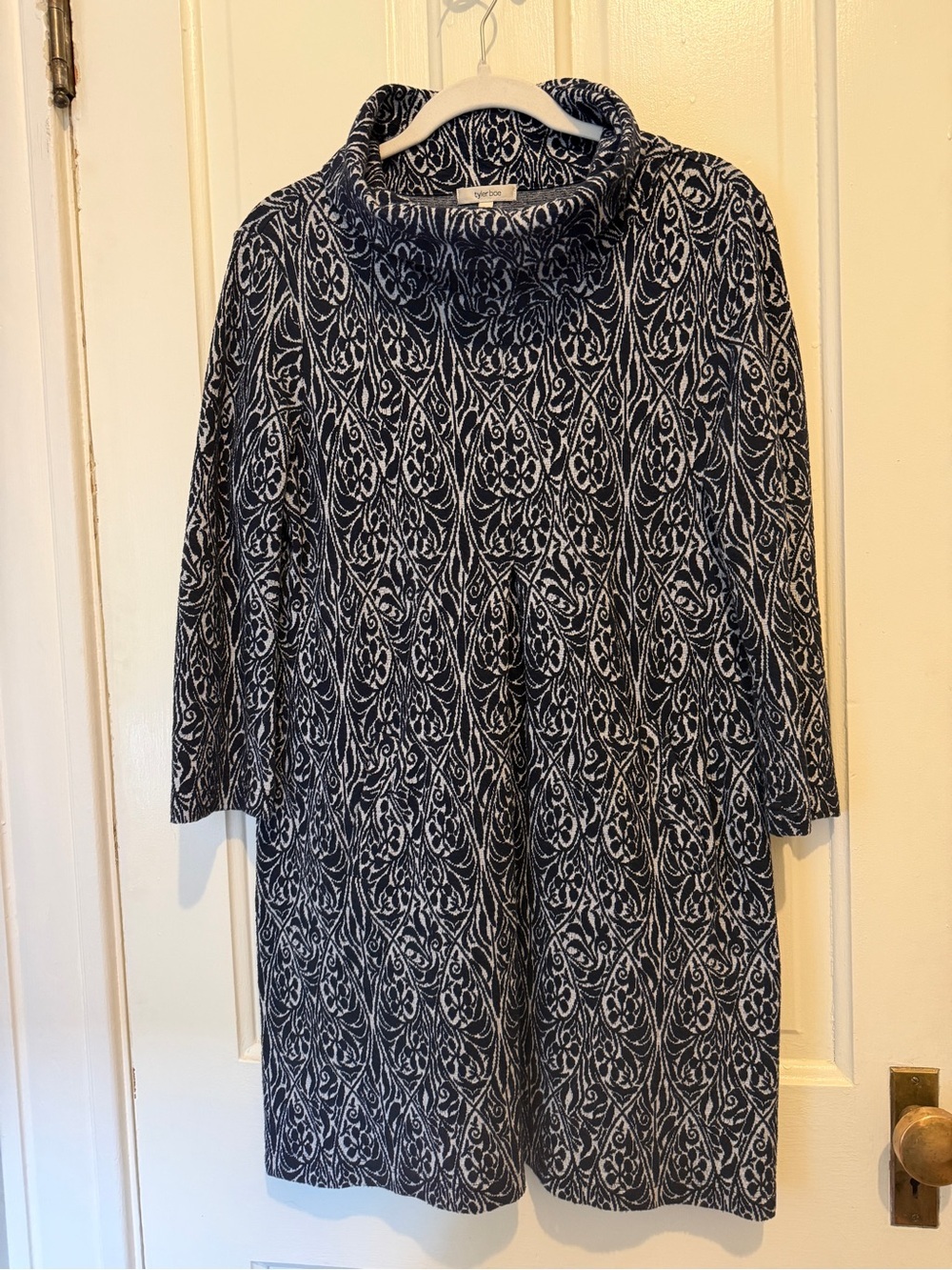 Tyler Böe Navy & Cream Knit Sweater Dress | Size Small